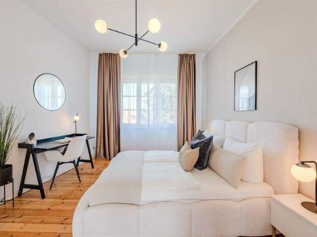 Elegante & geräumige 3 Zimmer Wohnung im exklusiven Zehlendorf