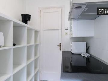 Carrer de la Riera Blanca, Santa Eulalia de Provensana, Can Tunis, Barcelona, Cataluña, Cataluña
