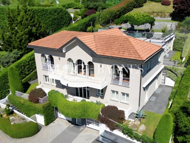 Elegante, herrschaftliche Villa inmitten der zauberhaften Hügellandsch