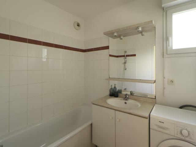 Elégante logement de 13 m² à louer en coliving près de Paris SDN45