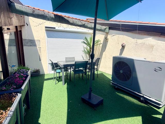 Elégante Maison coup de coeur avec terrasse à Mirefleurs