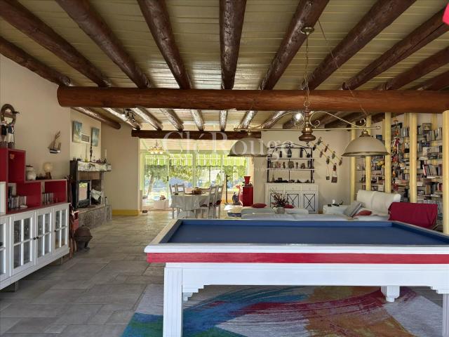 Élégante maison contemporaine avec piscine chauffée, beaux v. 227m² Fourques sur Garonne