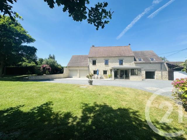ÉLÉGANTE MAISON DE CARACTÈRE RÉNOVÉE 181 m² HABITABLES TERRA. 181m² Potigny