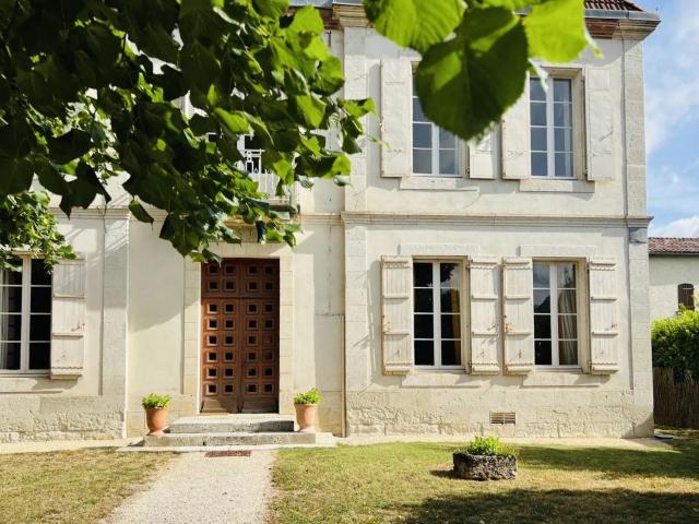 Elégante maison de caractère 270m² Valence d'Agen