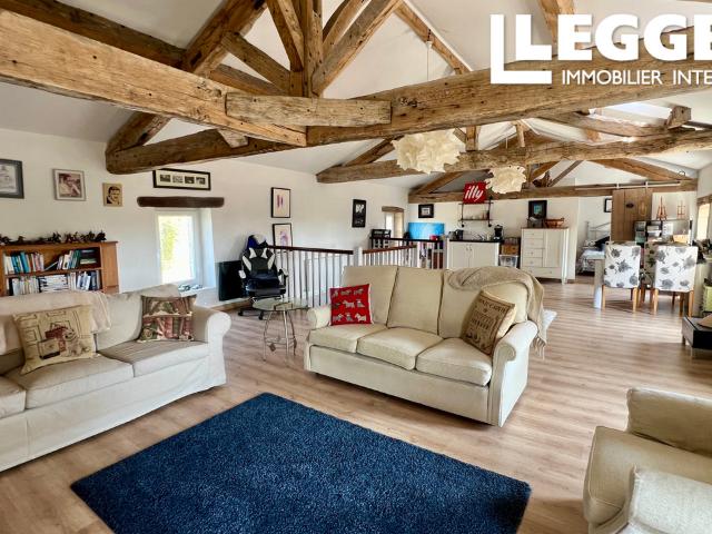 Élégante maison de maître de 4 chambres avec piscine chauffée, magnifiques jardins et suite luxueuse
