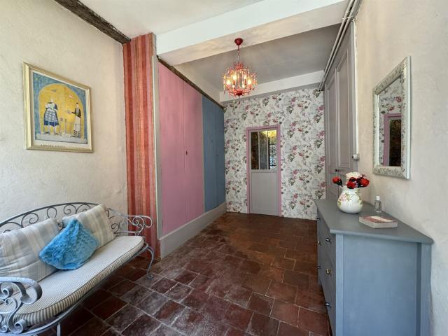 Élégante Maison de Ville avec Cour Intime et Garage au Coeur. 276m² Lectoure