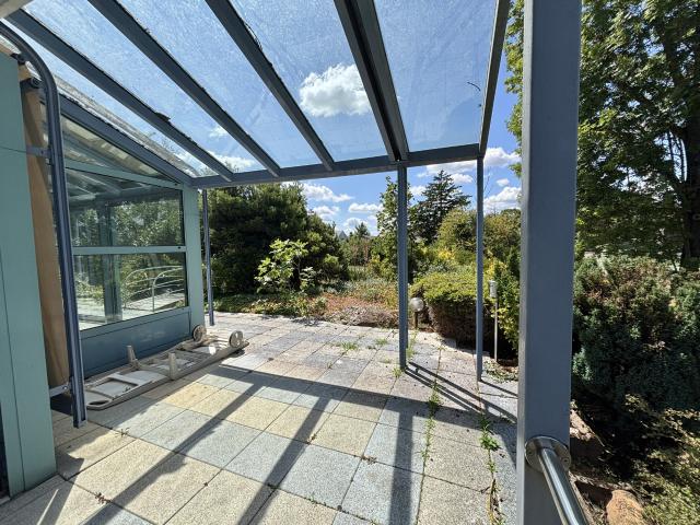 Élégante maison familiale de 220 m2 sur un magnifique terrain arboré de 15 ares