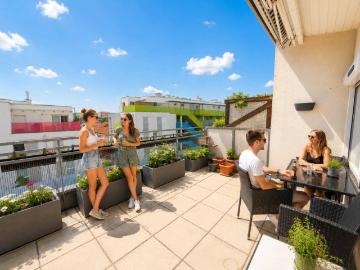 ELEGANTE MAISONETTE IN TOP LAGE – Perfekte Raumaufteilung & Freiflächen NEUBAU 3 Zimmer ca. 106 m² WFL ca 130 m² NFL Terrasse Garage Klima optional