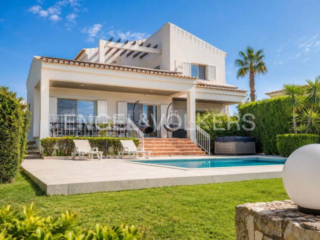 Elegante moradia T4 em Belmonte