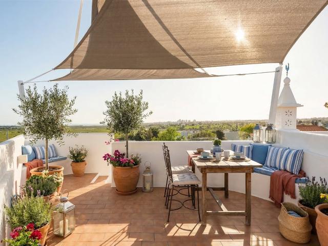 Elegante Moradia V2 com Terraço na Cobertura com Vista Mar 68m² Alcantarilha e Pêra