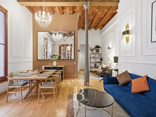 Elegante propiedad de dos habitaciones de 115 m² en el coraz. 115m² Barcelona