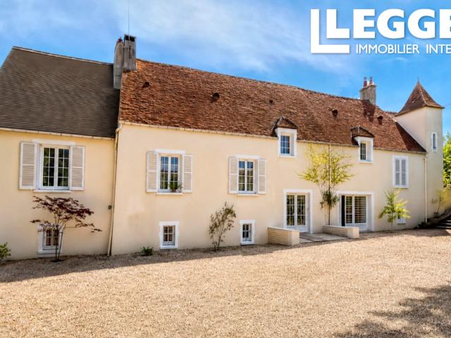 Élégante propriété équestre de caractère – Maison, gîte, 3,52 ha, parc, étang, aux portes de Falaise