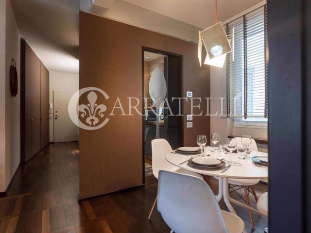 Elegante quattro vani ristrutturato con ascensore, a pochi p. 79m² Firenze