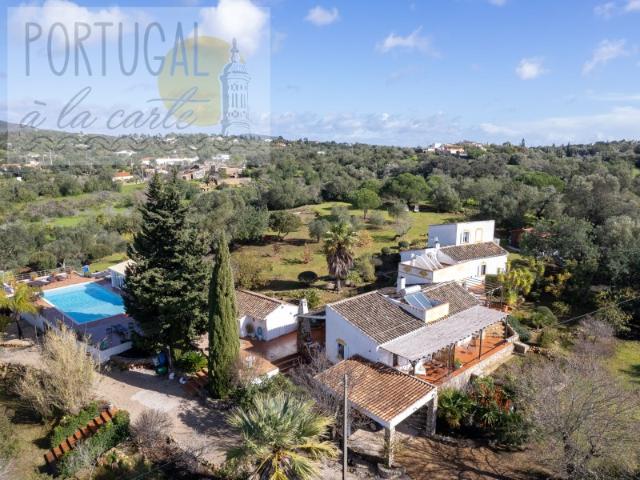 Elegante quinta I 5 quartos I Grande piscina I Terreno magnífico I Quelfes