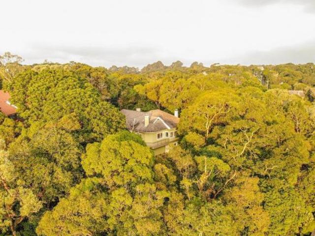 Elegante Residência em Condomínio Fechado Lagos de Gramado