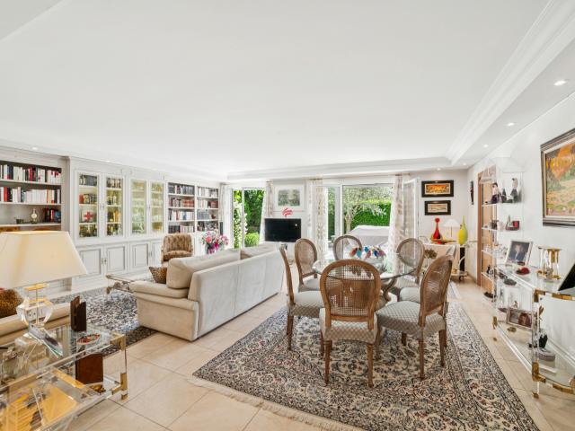 Elegantes 160 m² Apartment im Herzen von Cologny