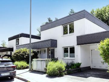 Elegantes Einfamilienhaus mit Wintergarten in ruhiger Lage in Trudering