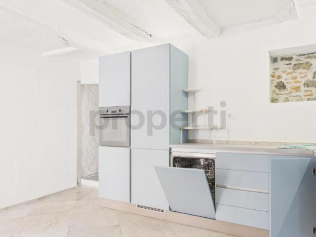 Elegantes freistehendes 1 Zimmer Haus mit grossem Balkon, Breggia