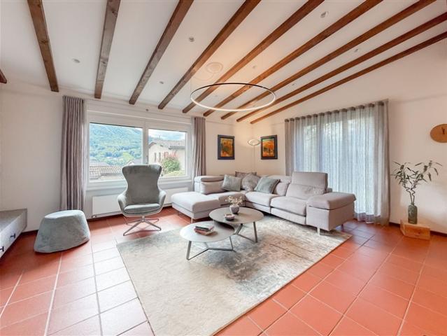Elegantes Haus mit Garten in Collina d’Oro