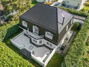 Elegantes Landhaus mit grosszügigen Nebenflächen