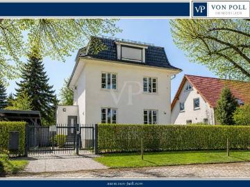 Elegantes Stadthaus mit Wohlfühlgarten und lichtdurchflutetem Wellness Dachgeschoss