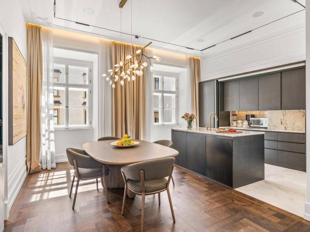 Elegantes Refugium mit Privatgarage an Topadresse Innenstadt