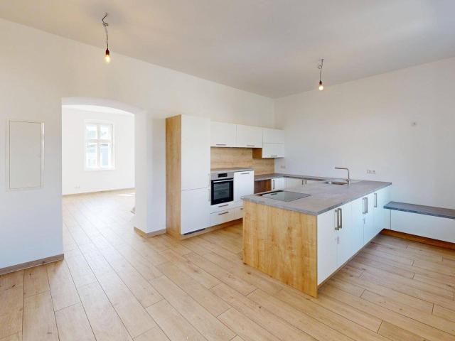 Elegantes Wohnen mit Freiflächen und hochwertigem Komfort | ZELLMANN IMMOBILIEN