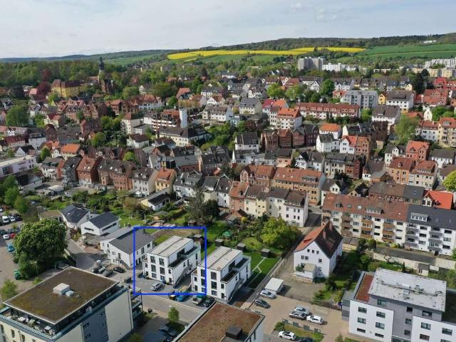 Elegantes Wohnen auf zwei Etagen mit großzügigem Garten im Moritzberg