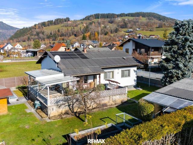 Elegantes Wohnhaus mit Pool und Sauna in zentraler Lage von Feldkirchen