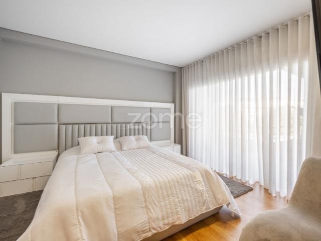 EleganteT2 no coração de Braga: Suíte, Varanda, Elevador, Garagem