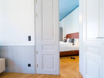 Elegantly furnished accommodation with balcony and air conditioning, Vienna Amsterdam Apartments for Rent