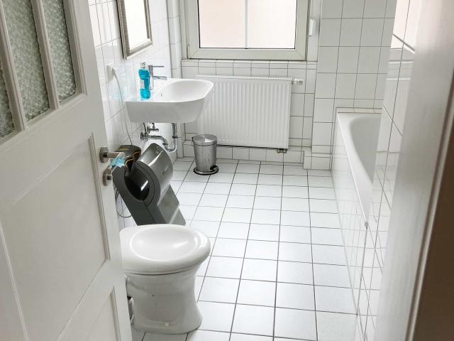 Elegantly furnished 3 room apartment + Studio – with garden and parking space, Frankfurt Amsterdam Apartments for Rent