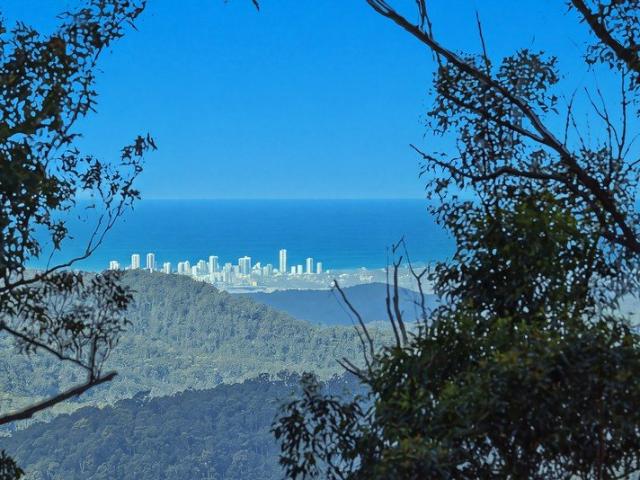 Elegantly Simple Incredible Views & Absolute Privacy