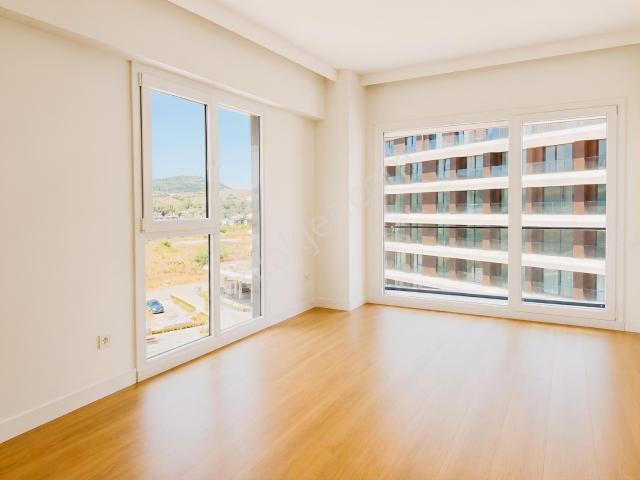 Elegantpark C Blokta Ebeveyn Banyolu Köşe 2+1 Satılık