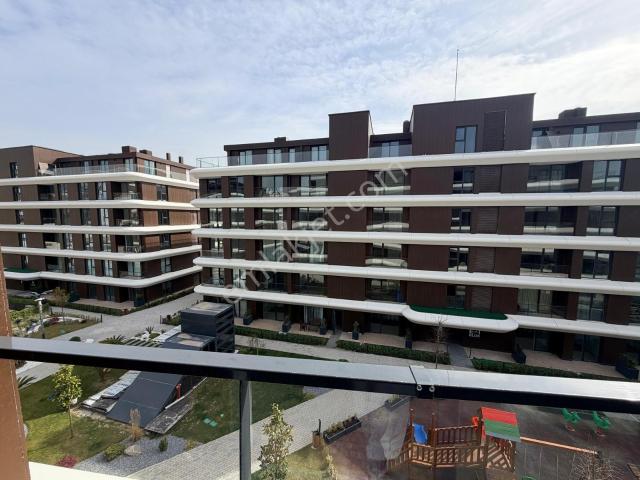 Elegantpark E2 Blokta Sosyal Alan Cepheli Şerefiyesi Yüksek 1+0