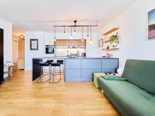 Eleganz trifft Moderne – hochwertige 3 Zimmer Wohnung in bester Lage nahe S Bahn