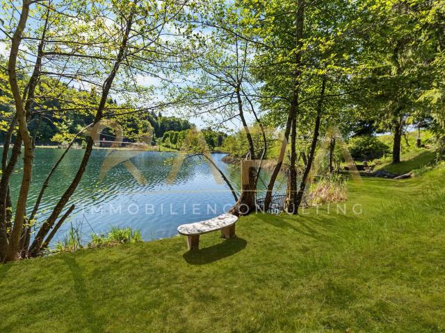 Aichwaldsee: Große Wohnung mit privatem Seezugang und traumhafter Bergpanorama Terrasse! Top 2