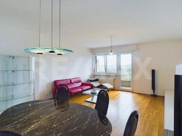 Eleganza e comfort con vista mozzafiato appartamento ad Aldesago