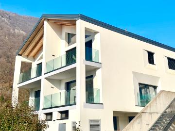 Eleganza Moderna e Comfort: Villa con Rifiniture di Pregio