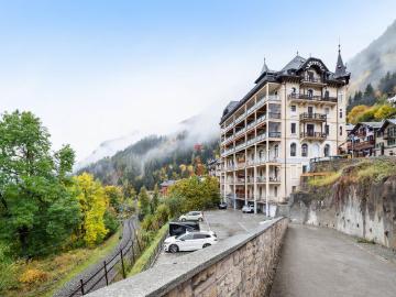 Élégance alpine: Un joyau Belle Époque réinventé à Finhaut