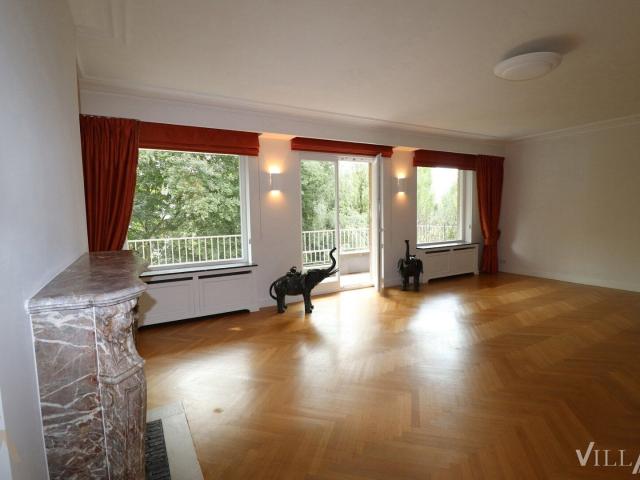 ELEGANCE AND SERENITY IN THE HEART OF VERT CHASSEUR