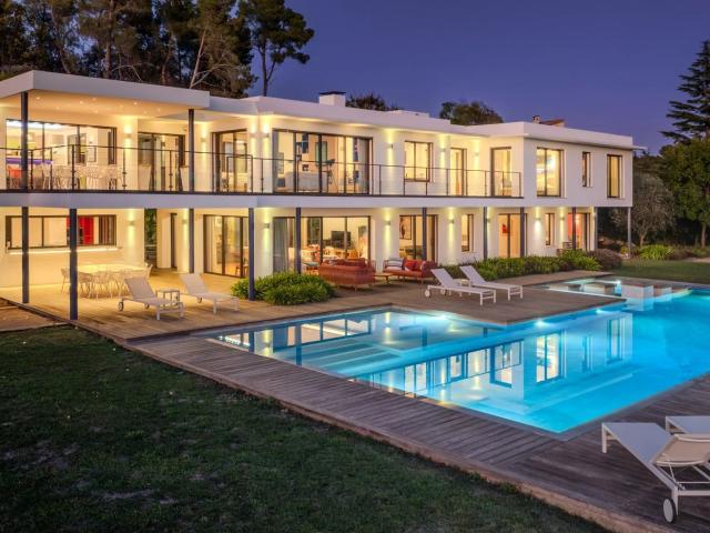 Élégance contemporaine au cœur d’un environnement préservé 355m² Valbonne