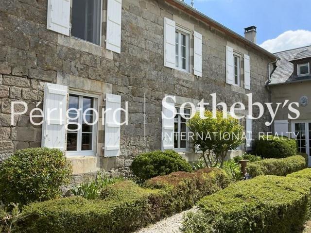 Élégance en Corrèze: une propriété de charme aux portes de. 255m² Brive la Gaillarde