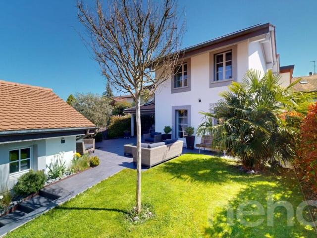 Élégance et confort dans une maison familiale avec jardin à Satigny