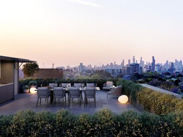 Elegance Everlasting: Penthouse Residence at Amara