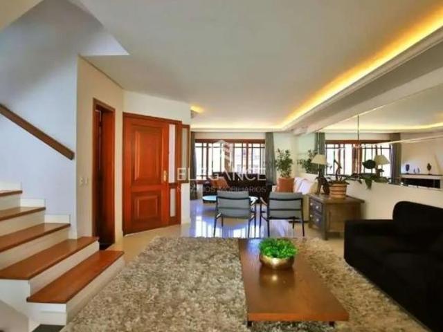 Elegance imóveis vende casa/sobrado em ótima localização, 285 m2, 3 dormitórios, 1 suítes, closet
