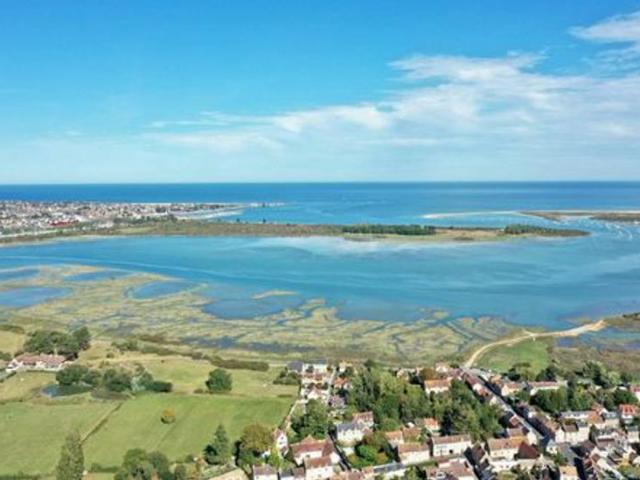 Élégance intemporelle et Vue Mer: Majestueuse Mai