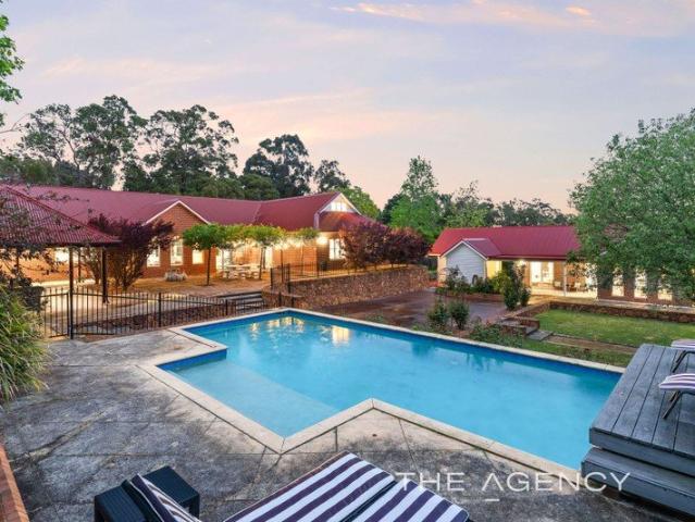 Elegance, Prestige & Timeless Charm WIth Dual Accommodation