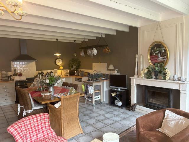Élégance rurale et charme d'époque 210m² Saint Pierre de Juillers