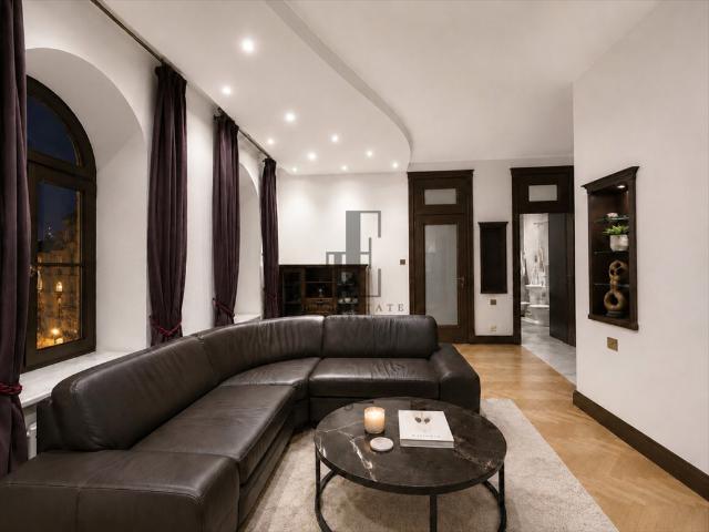 Elegancki 2 pokojowy apartament 47 m² w kamienicy polecam